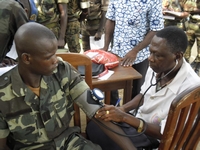 Défense: Don de sang  de l’école nationale des sous-officiers d’active (Ensoa) au Centre national de transfusion sanguine (Cnts) à Akouédo